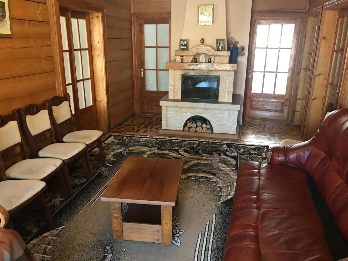 Садиба Червона Калина Private Estate Chervona Kalyna Yaremche Exterior foto